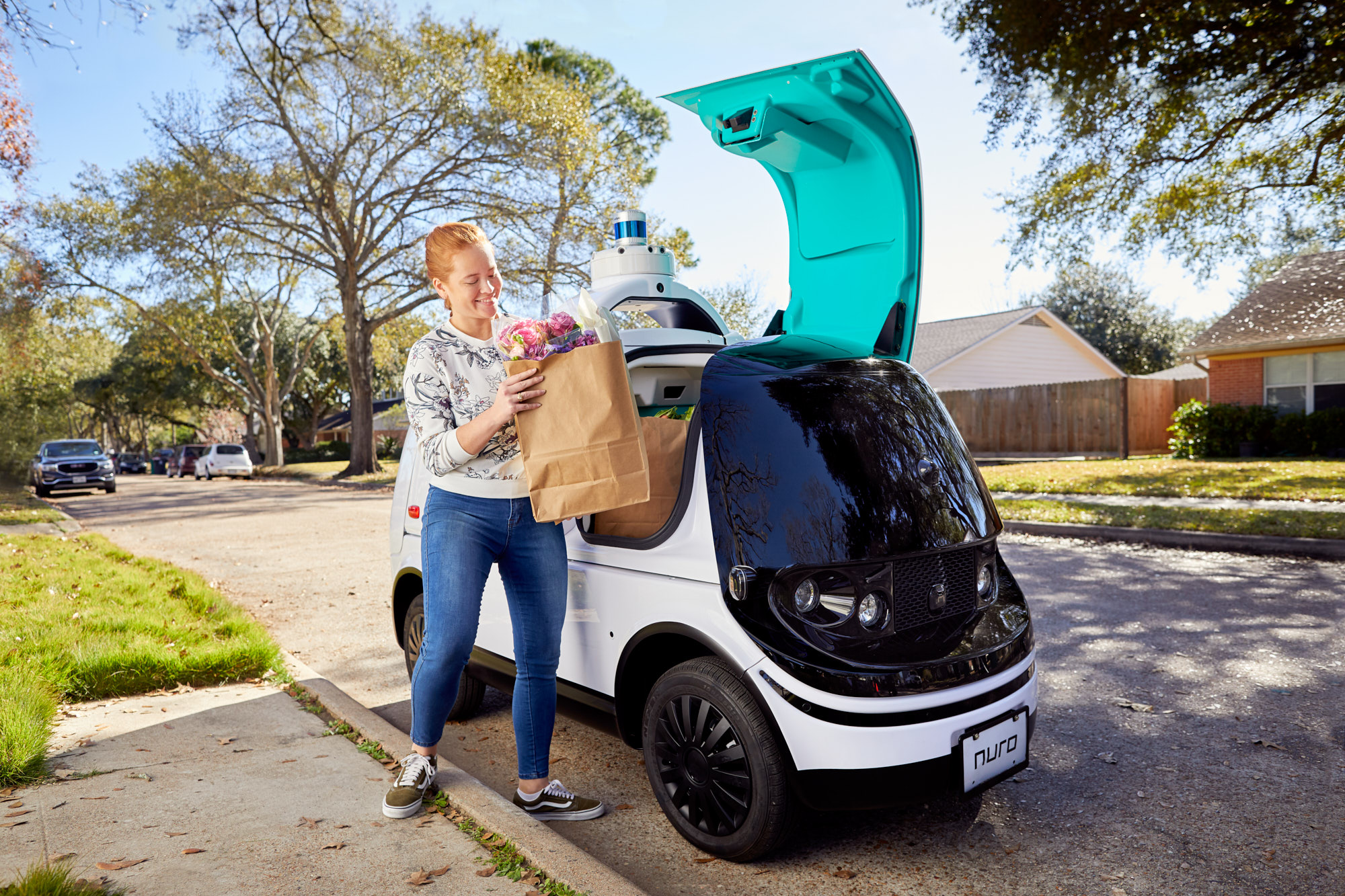 Driverless Grocery Delivery | Brand Lifestyle Photography